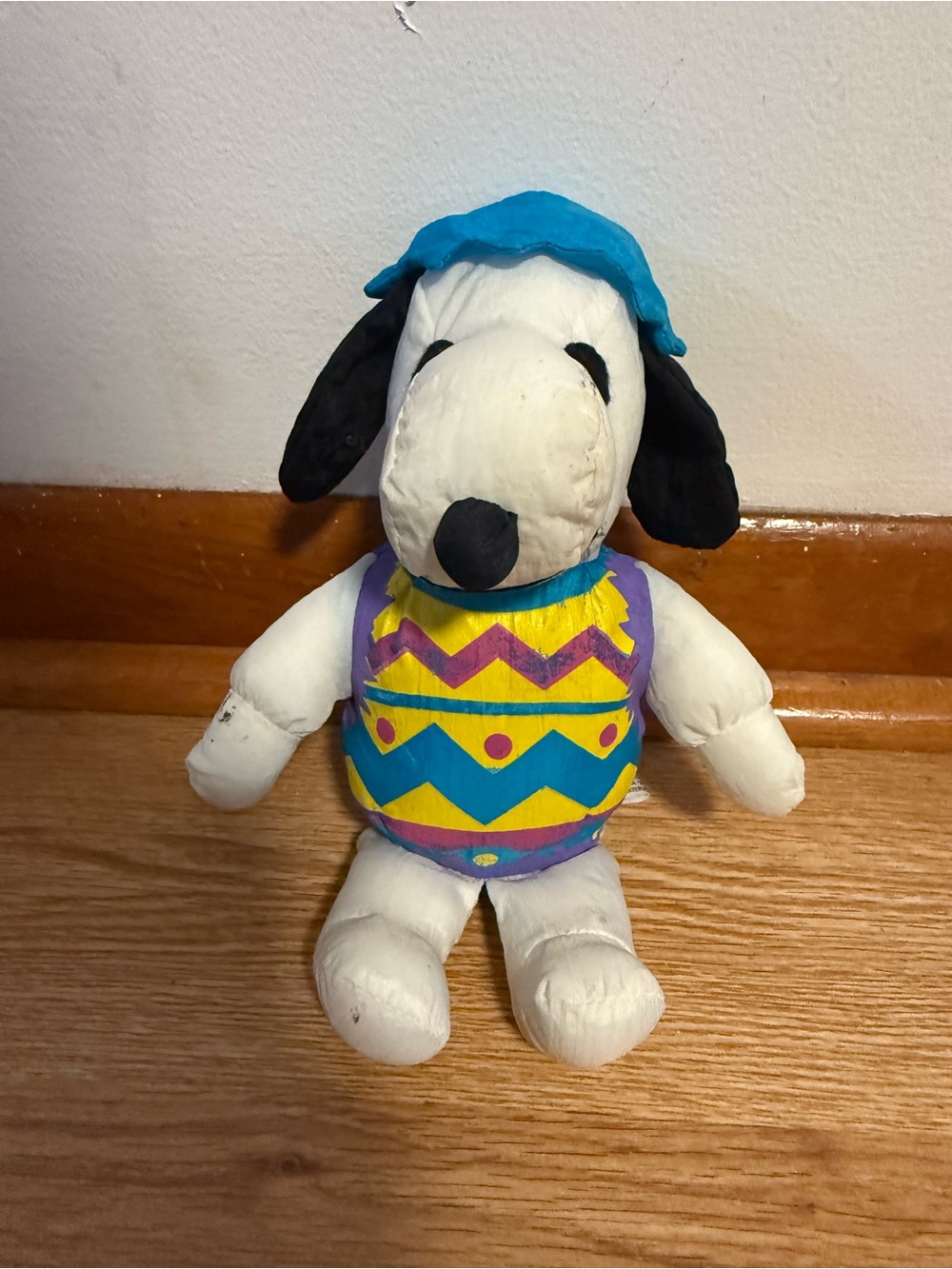 Vintage Snoopy in Easter Egg Nylon Soft Plush Whitman's Peanuts Collectible 6"